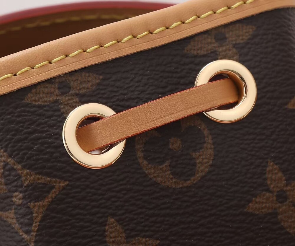 Louis Vuitton Nano Noé - Picture 2 of 8